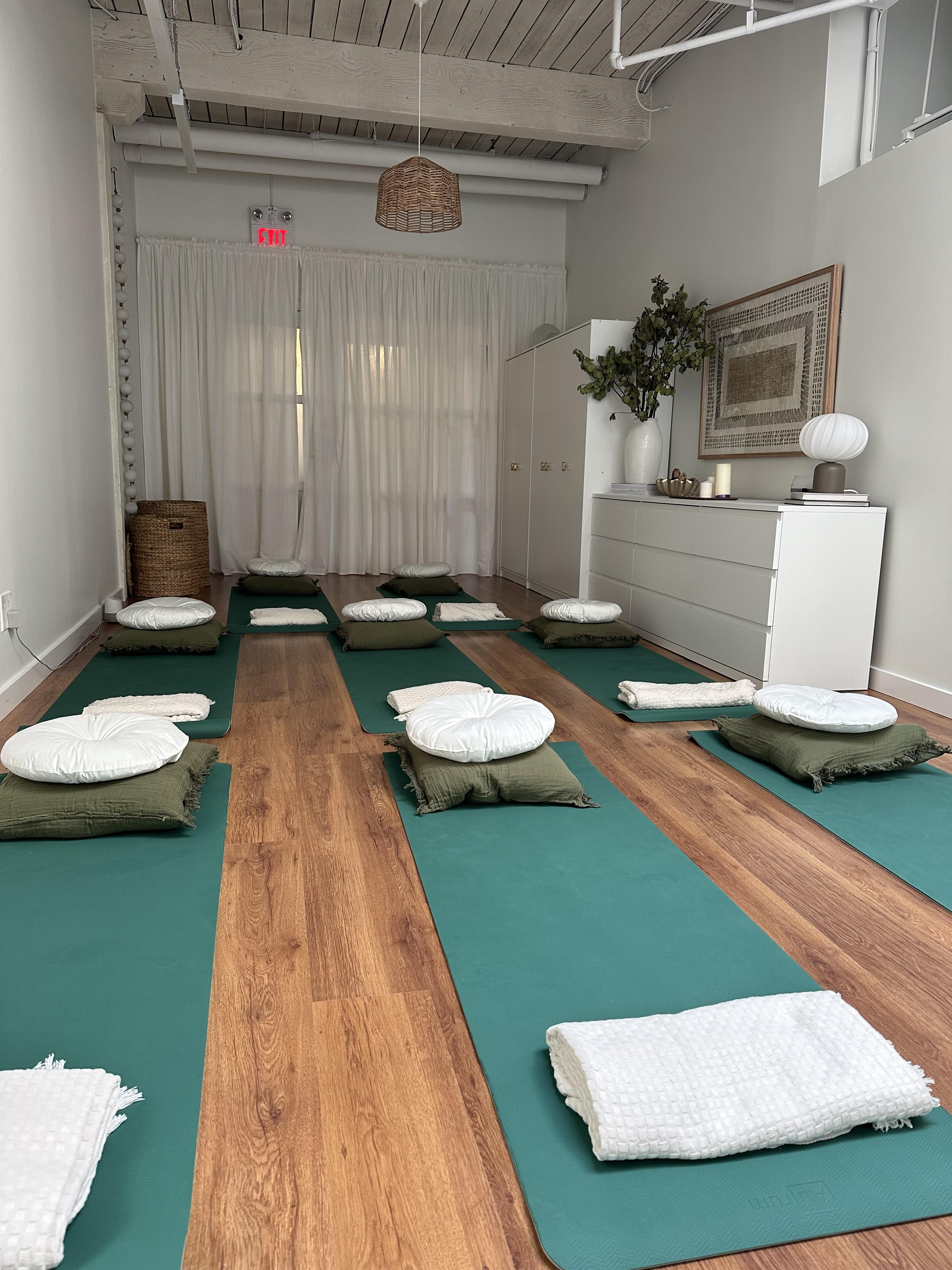 Meditation cushions and mats at Souluxe